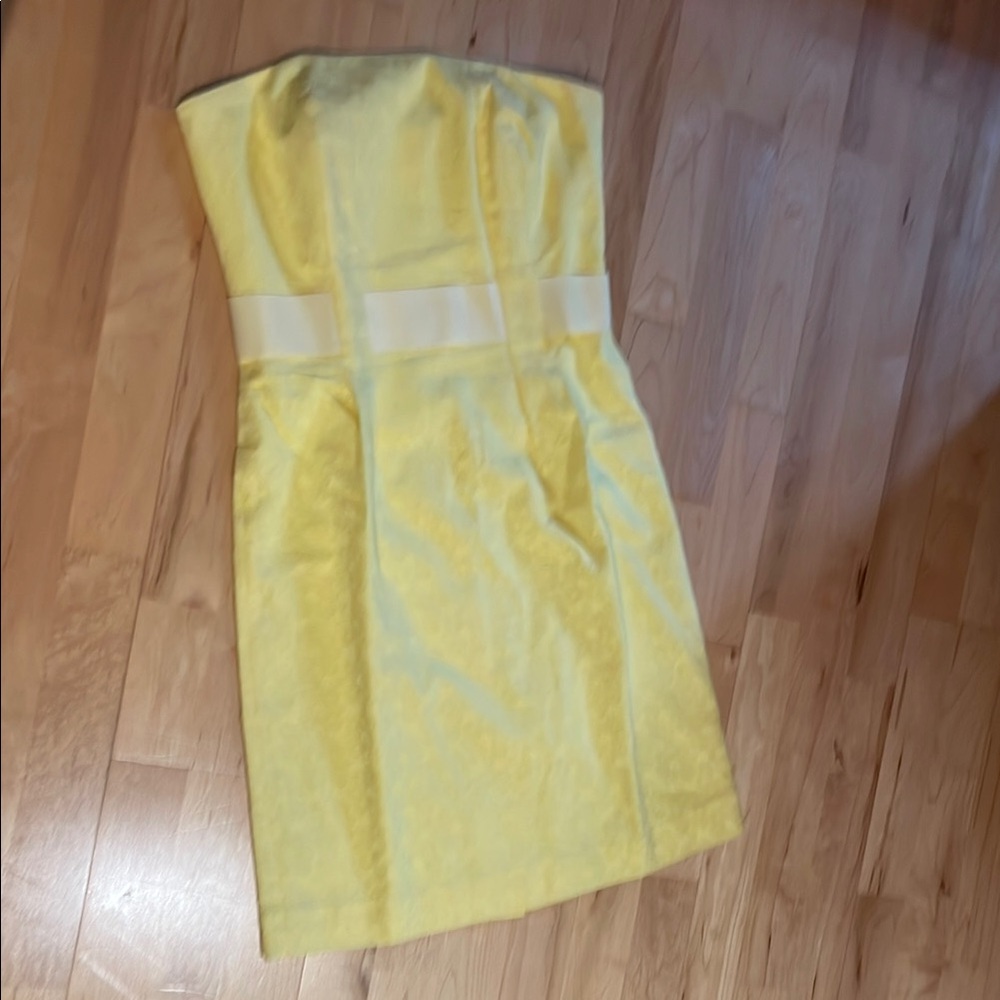 Lilly Pulitzer Dress size 4 Strapless A-line Lemon Pale Yellow Preppy
